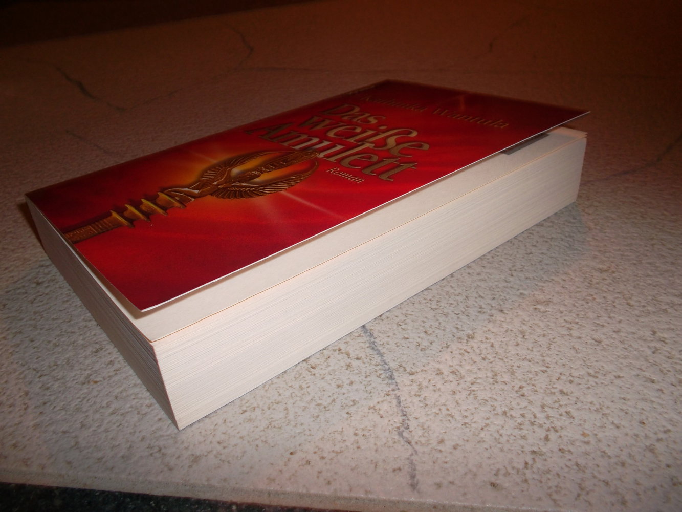 buch,kathinka wantula,das weisse amulett