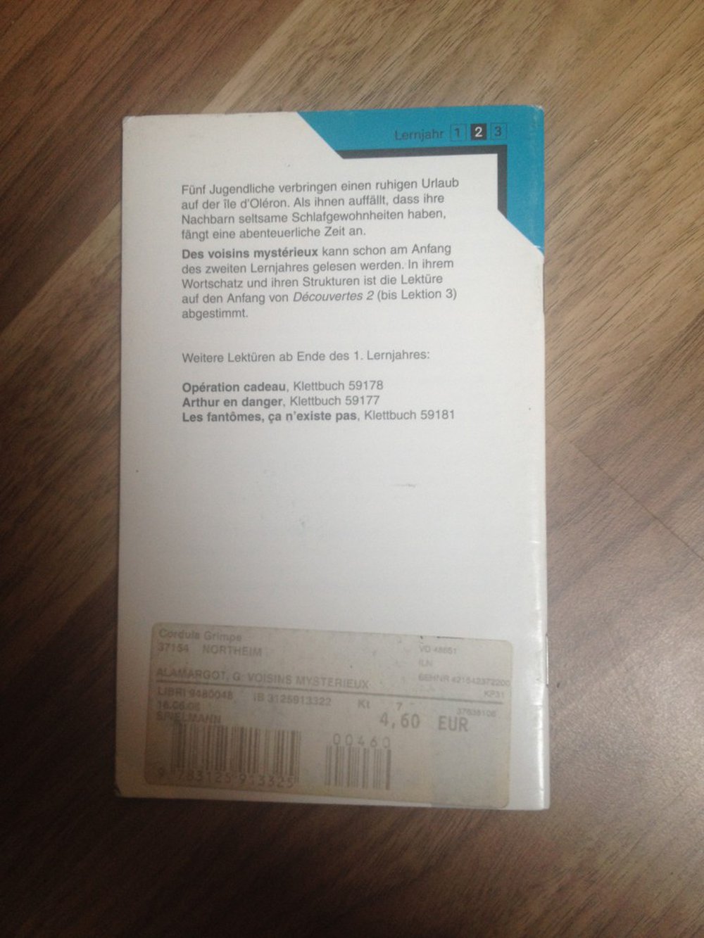 Des voisins mystérieux: Lecture graduée