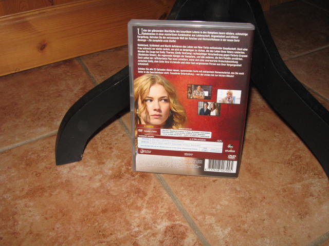 *** Revenge – Die komplette erste Staffel ***