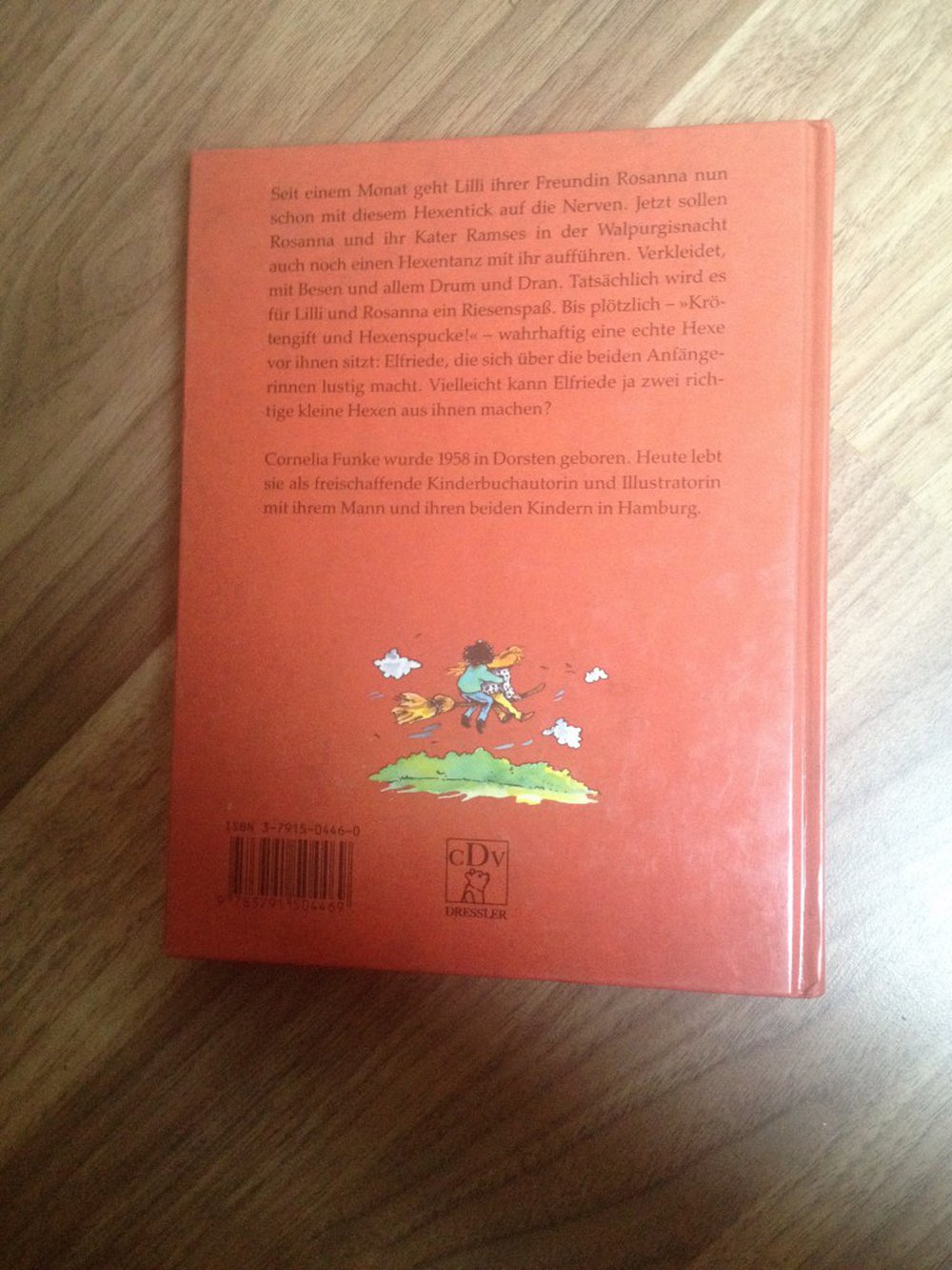 Zwei wilde kleine Hexen