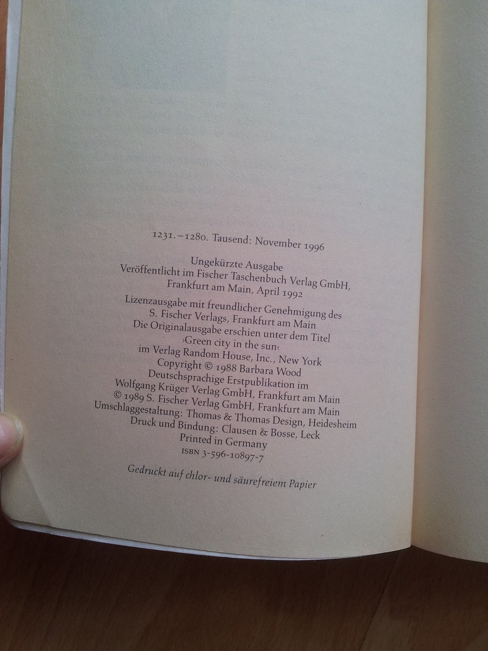 Buch - Rote Sonne, Schwarzes Land - Barbara Wood