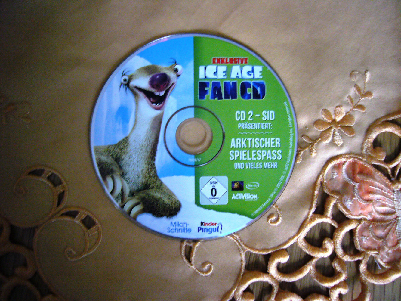   ICE AGE EXCLUSIVE FAN CD 2-SID