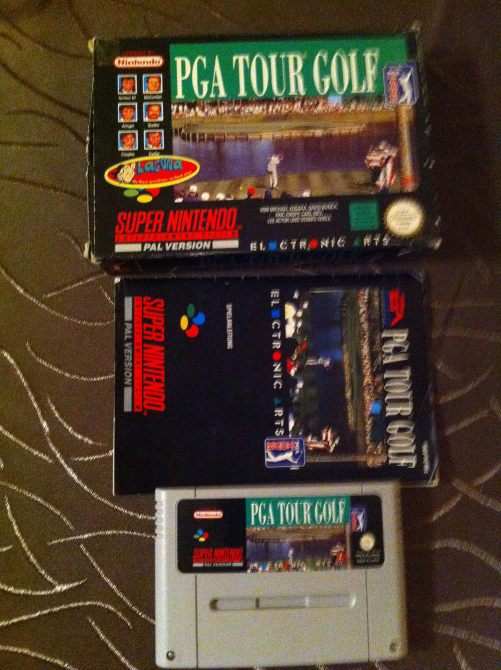 Super Nintendo Spiel  RISE OF THE ROBOTS  6 Euro  SNES Spiel PGA Tour Golf  8 Euro