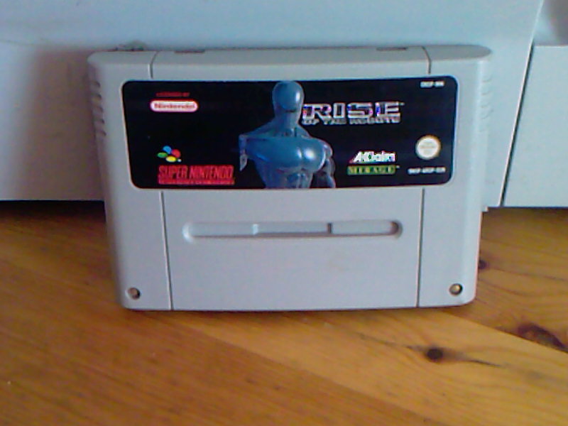 Super Nintendo Spiel  RISE OF THE ROBOTS  6 Euro  SNES Spiel PGA Tour Golf  8 Euro