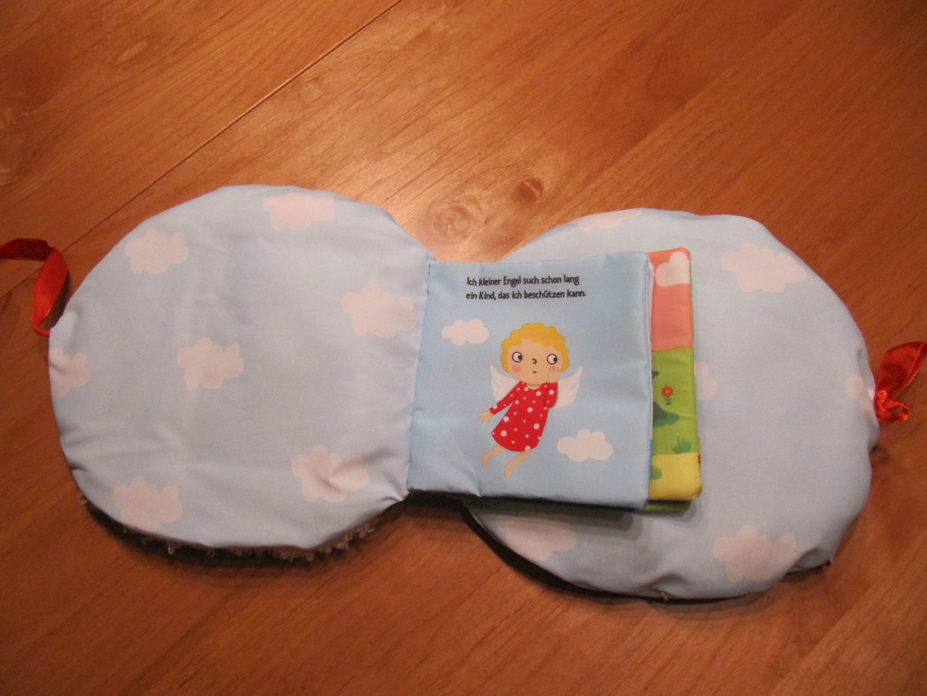 Tolles Stoffbuch mit Geschichte Schutzengel