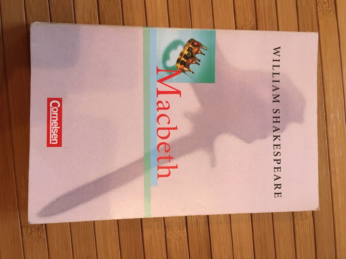 hakespeare Macbeth Cornelesen Taschenbuch

Gelesen, tlw mit Notizen und Markierungen (Bleistift)