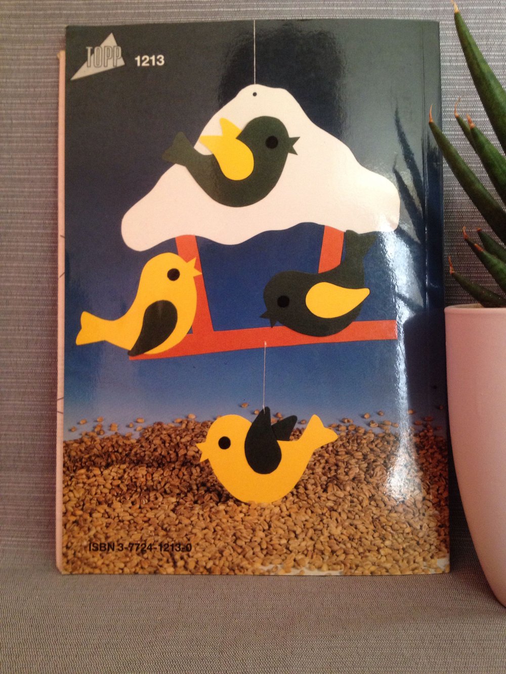 Kinderleichte Fensterbilder aus Tonkarton 