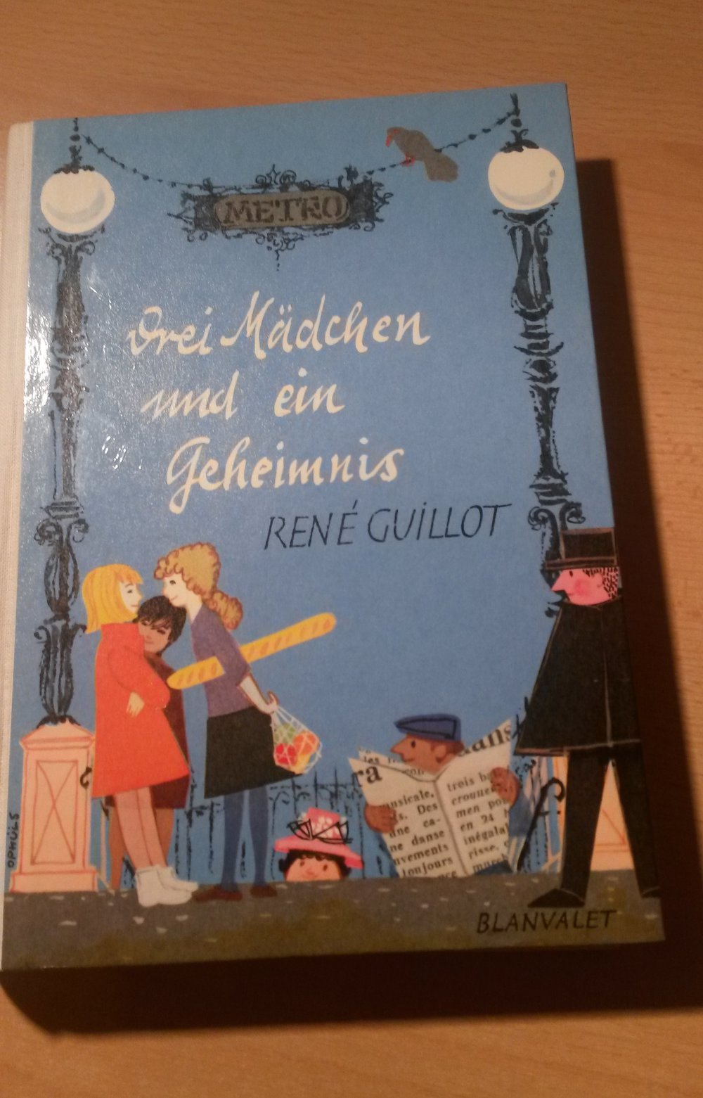 Drei Mädchen und ein Geheimnis (Buch)