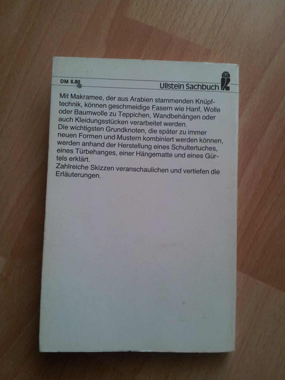 Bastelbuch - Geknüpfte Handarbeiten - Material, Soffe  und Gestaltung