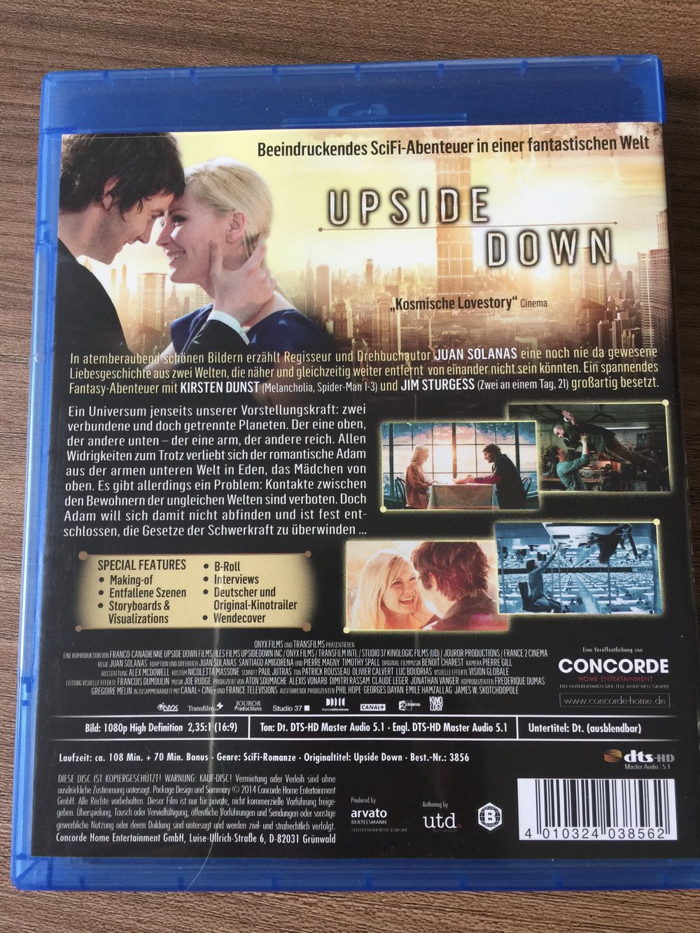 UPSIDE DOWN Blu-Ray
