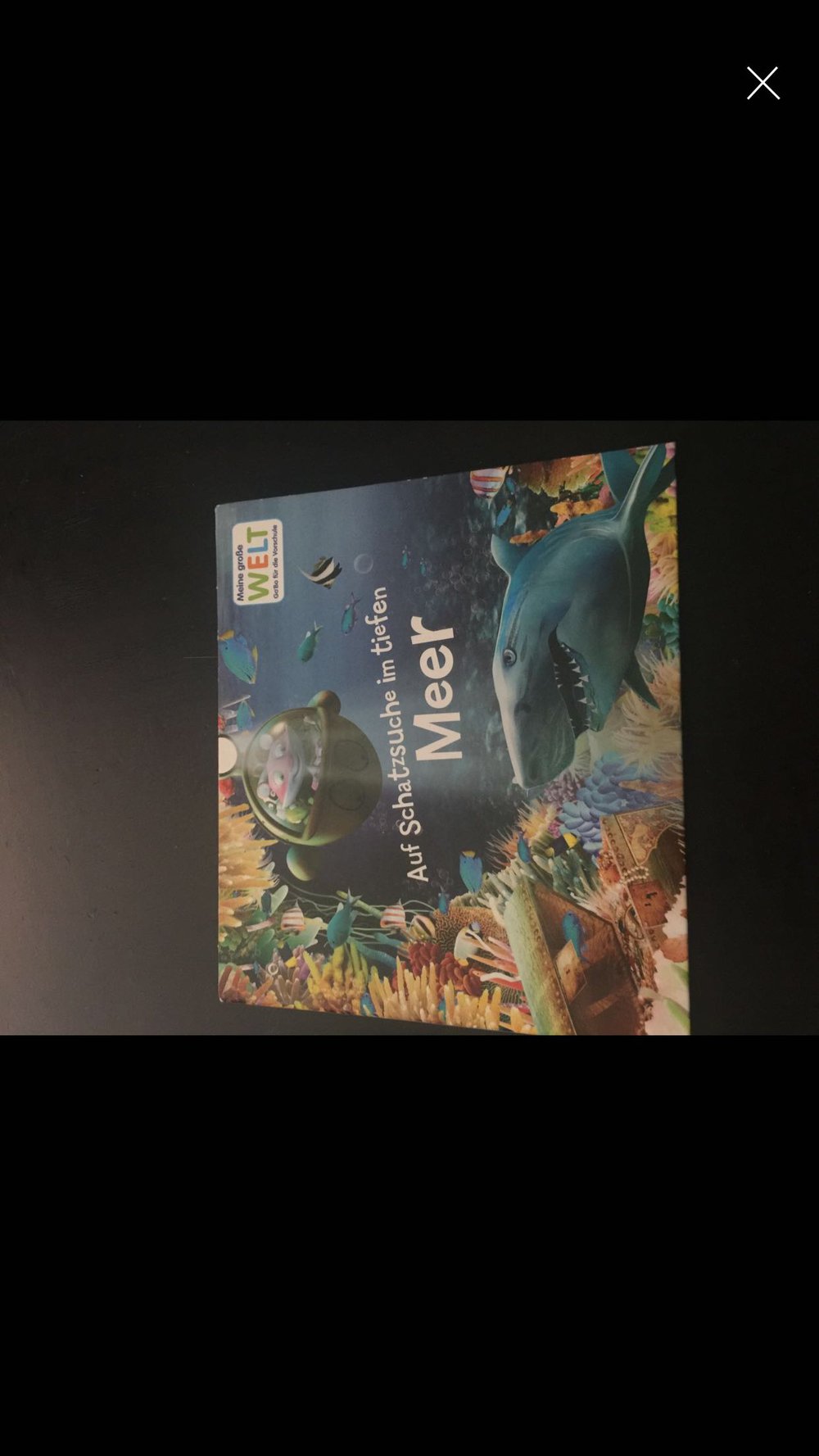 Auf schutzsuche im tiefen Meer 