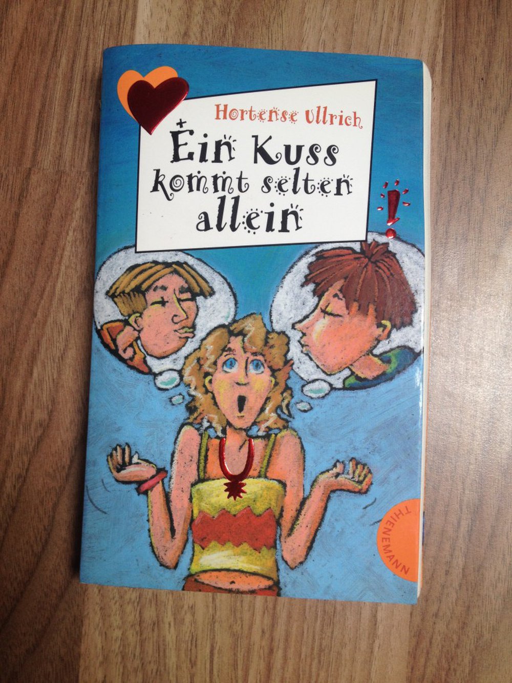 Ein Kuss kommt selten allein