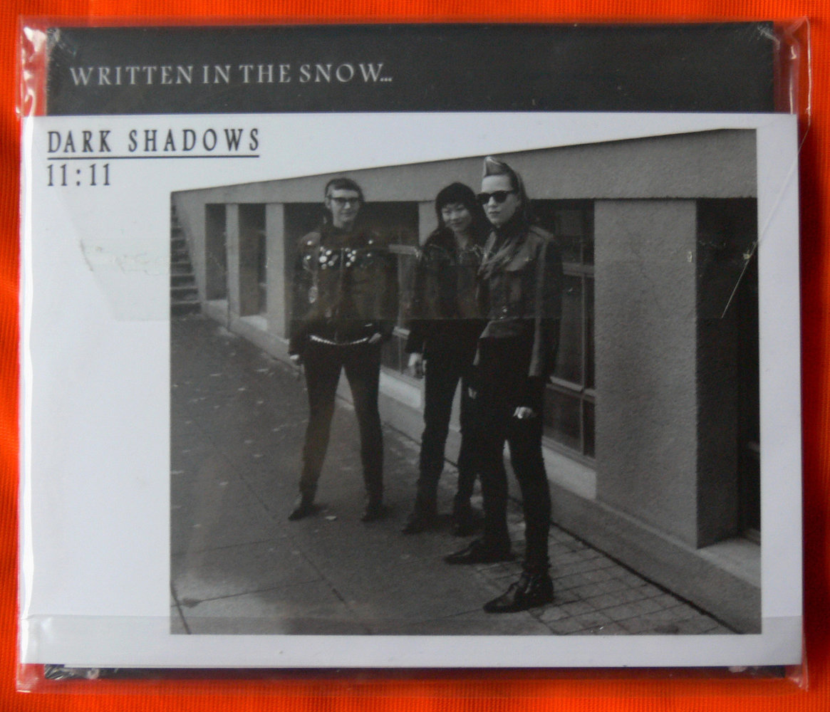 Dark Shadows 11:11 limited Edition inkl. Button und Karte