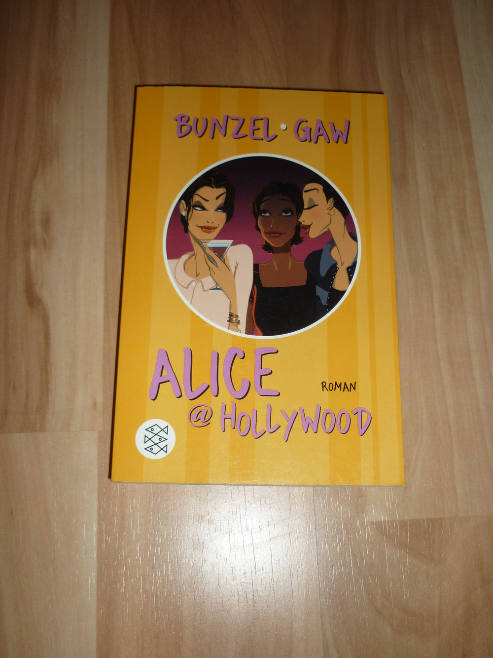 Bunzel Gaw - Alice @Hollywood