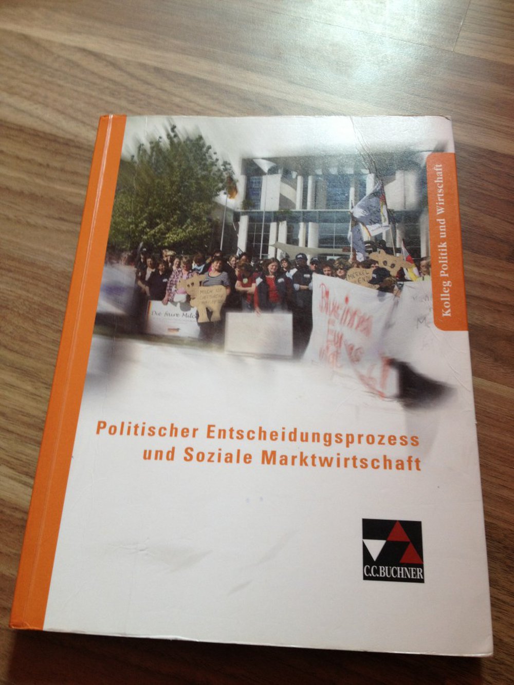 Politische Entscheidungsprozesse und Soziale Marktwirtschaft