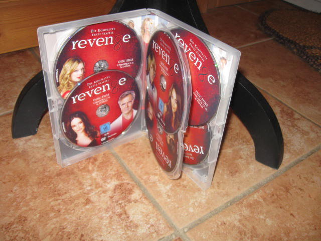 *** Revenge – Die komplette erste Staffel ***