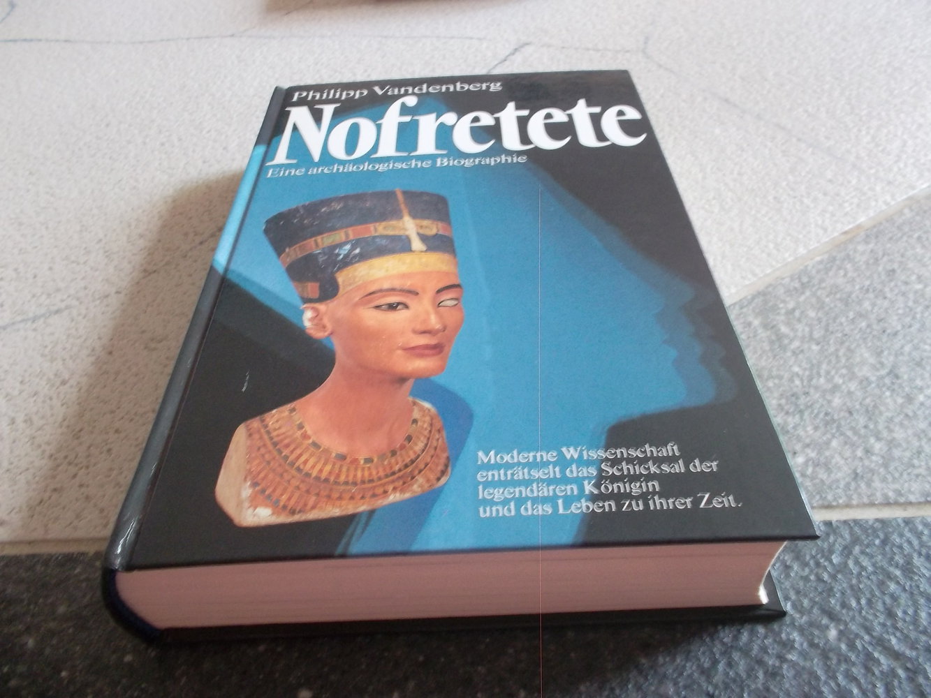 buch,nofretete,philipp vandenberg