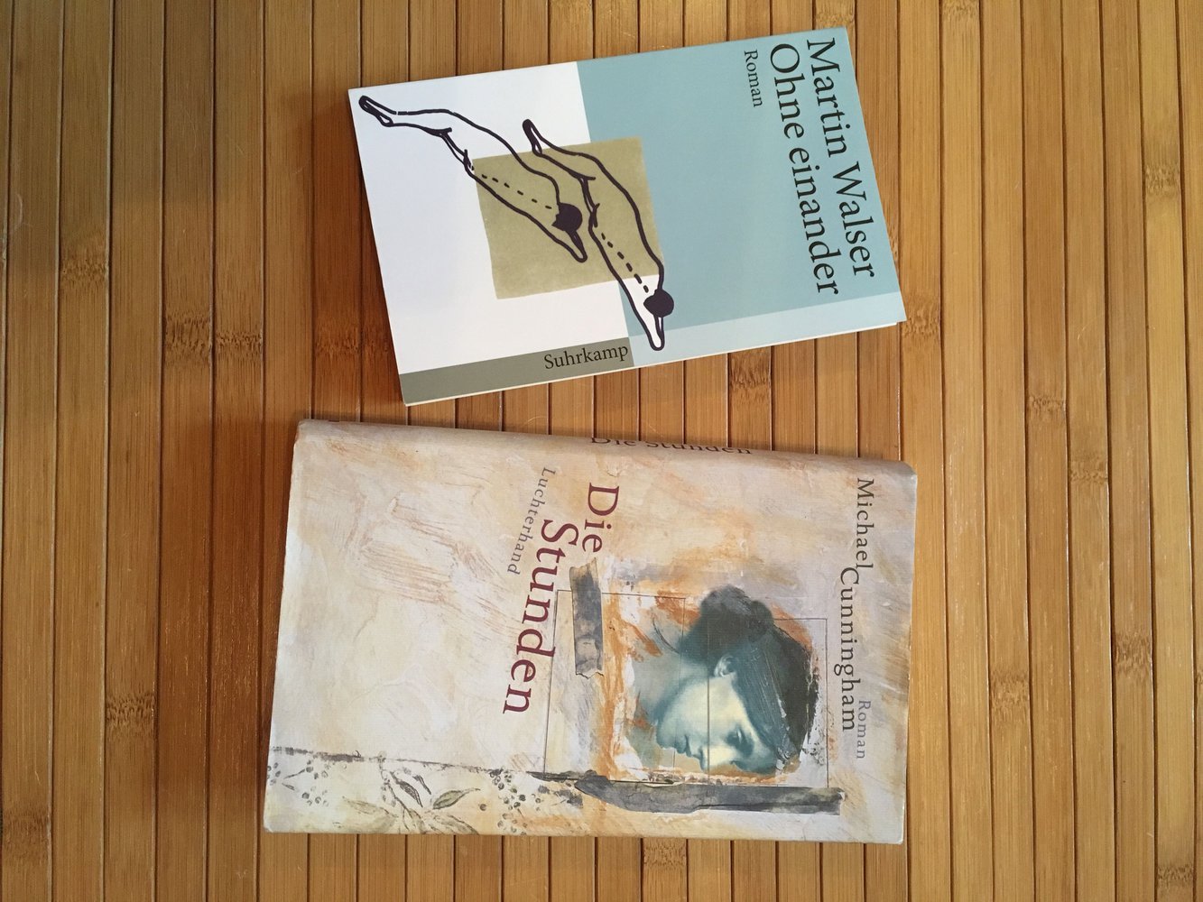 Roman Martin Walser Ohne Einander gelesen


M. Cunningham Die Stunden ungelesen, verband hat Lagerspuren