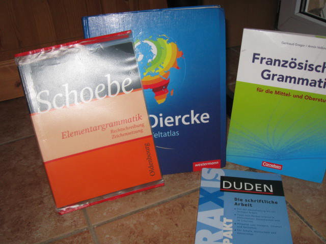 *** Gymnasium Schulbücher ***