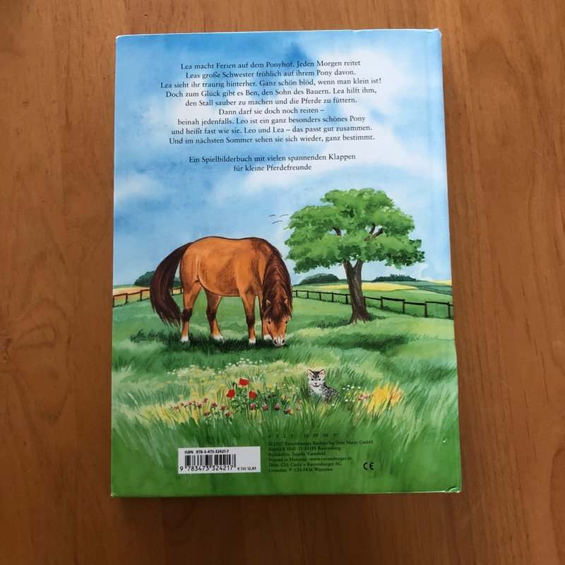 Großes Pferdebuch mit Klappen Ravensburger