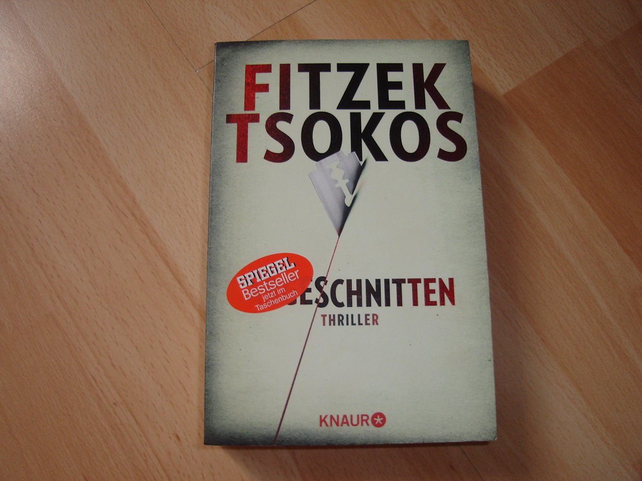 Abgeschnitten - Sebastian Fitzek + Tsokos - Taschenbuch - Neuwertig - 2013