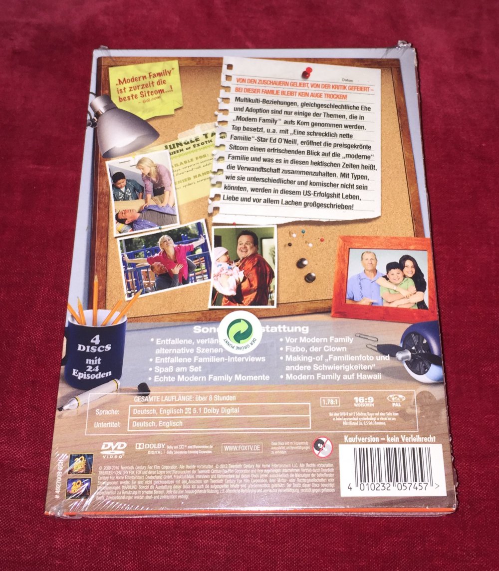 NEU/OVP MODERN FAMILY Staffel 1