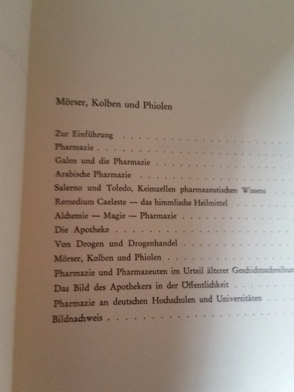 Mörser.Kolben und Phiolen