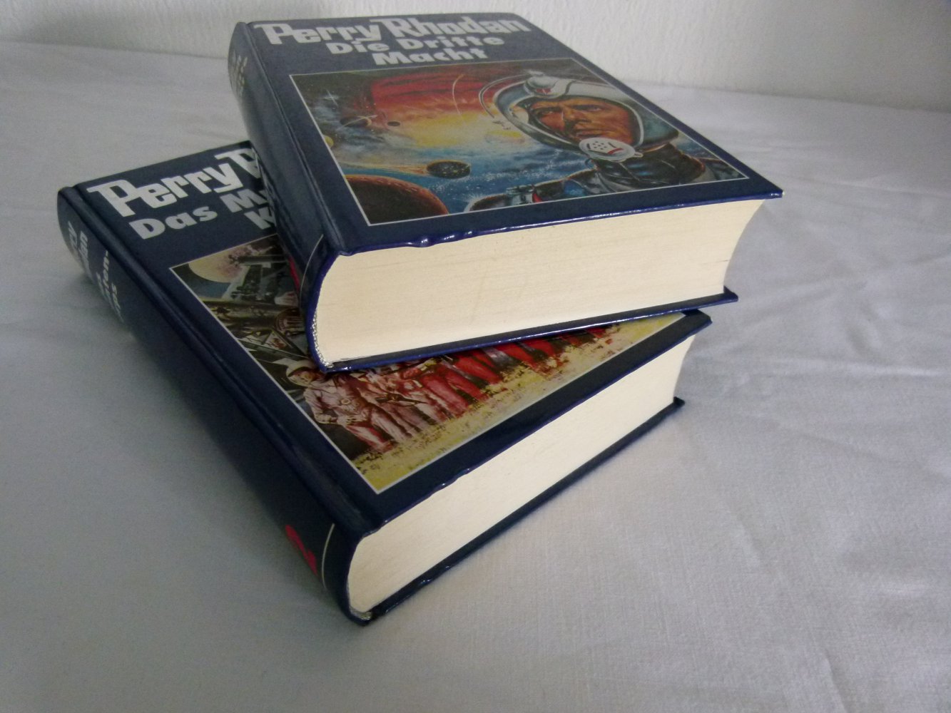 Perry Rhodan Band 1 und 2, Blaue Bände im Zweierpack, gebundene Ausgaben