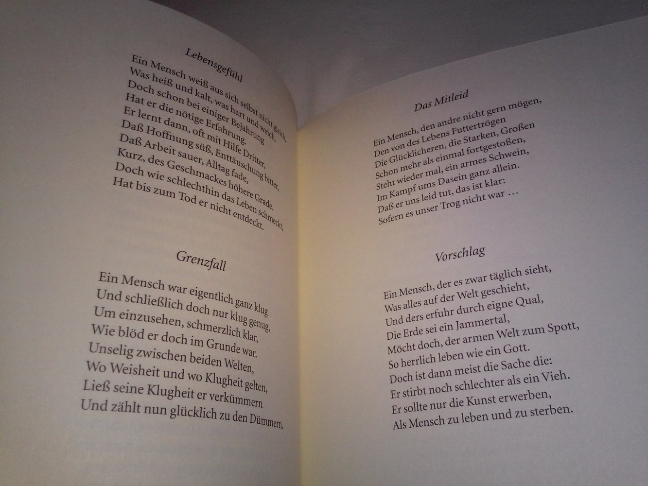 Neu! Eugen Roth: Sämtliche Menschen (Homor) Geschenktipp