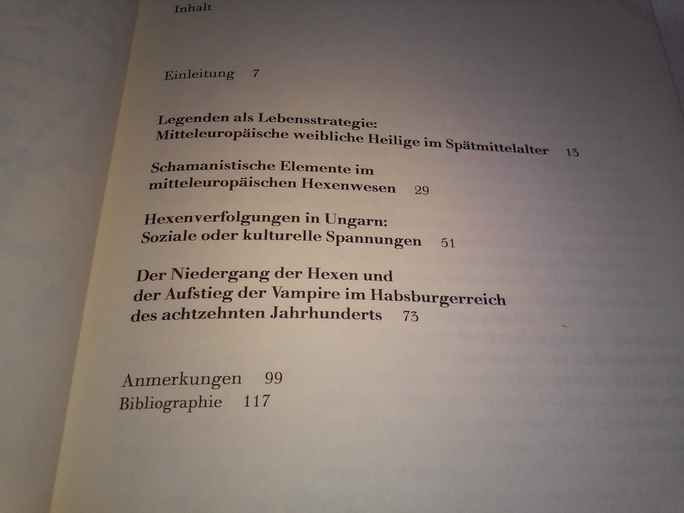 Heilige, Hexen, Vampire - Vom Nutzen des Übernatürlichen - kulturwissenschaftl. 1.Alg.
