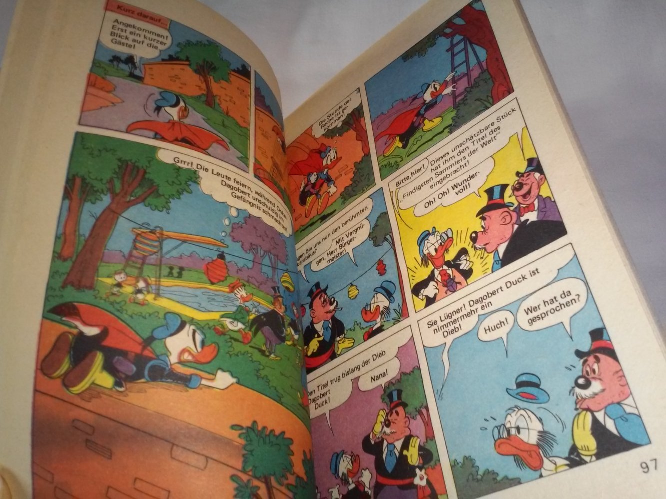 Disneys Lustiges Taschenbuch LTB Nr. 44 - Phantomias fliegt wieder! 