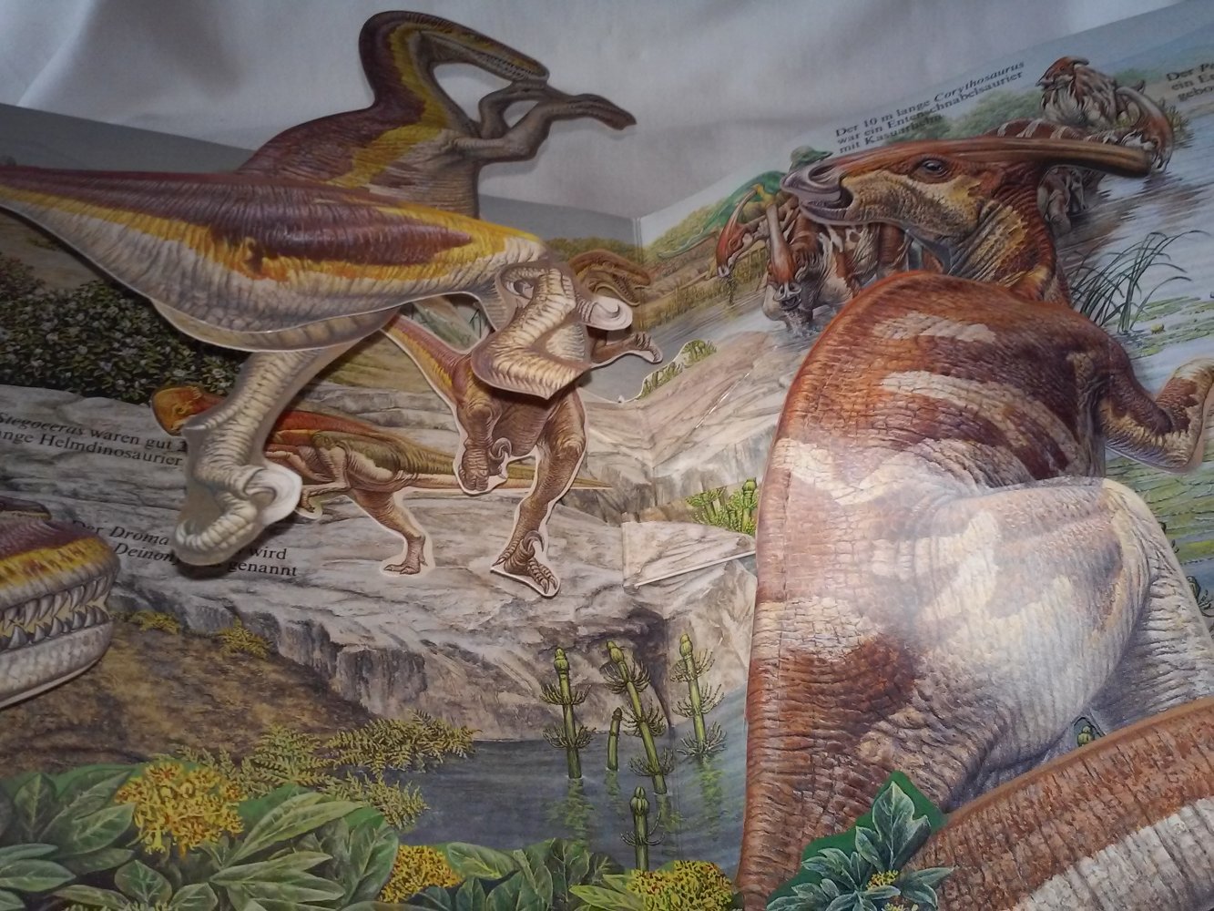 Die Dinosaurier. Geschöpfe der Urzeit. Ein Buch mit beweglichen Bildern