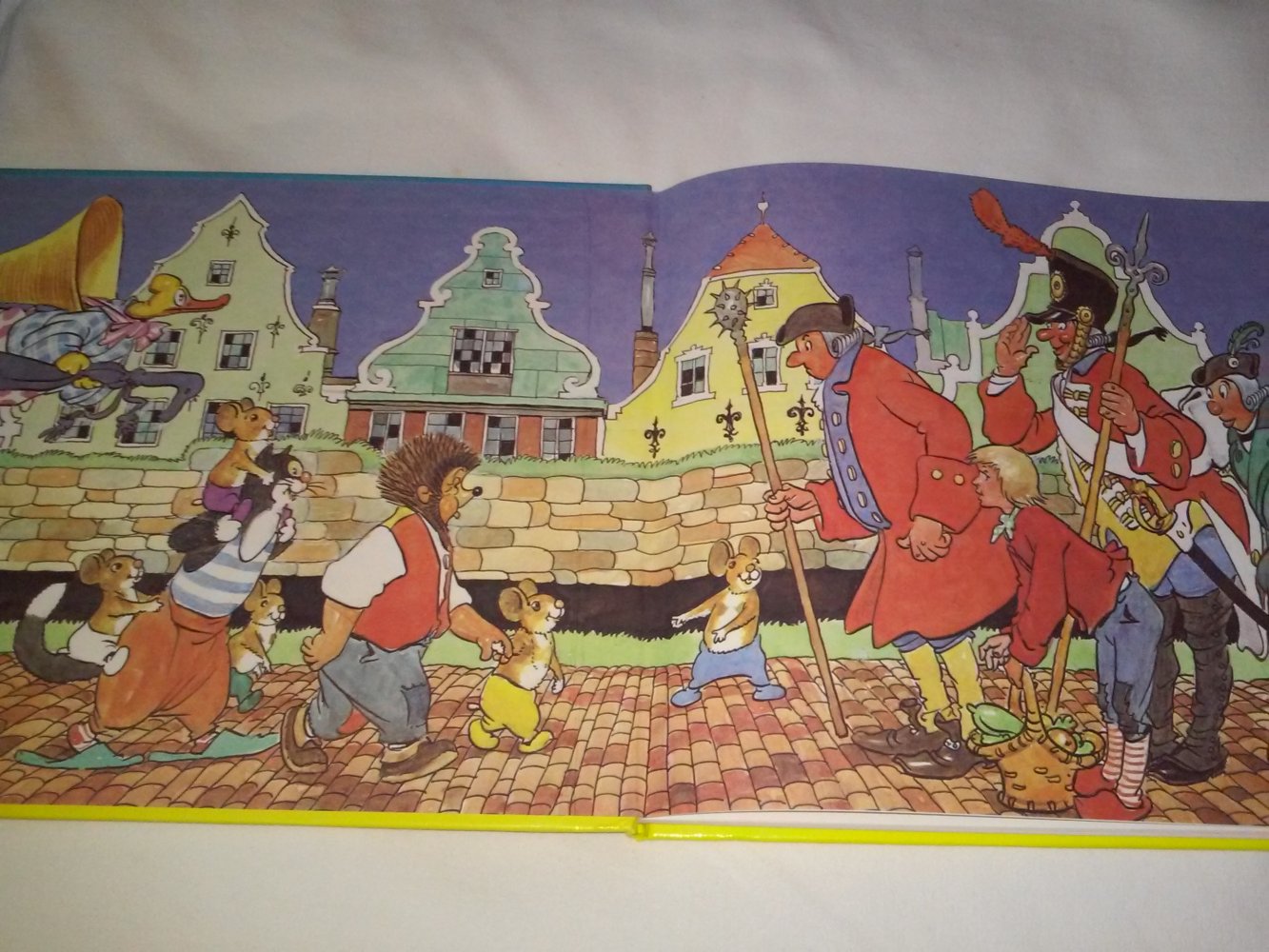 Mecki bei Zwerg Nase. Sein zwölfter märchenhafter Reisebericht