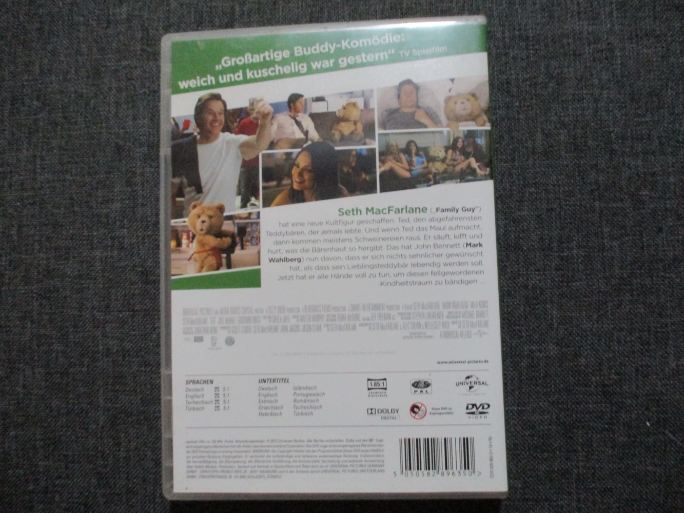 dvd,ted,ab 16 jahre,sehr guter zustand,lustig