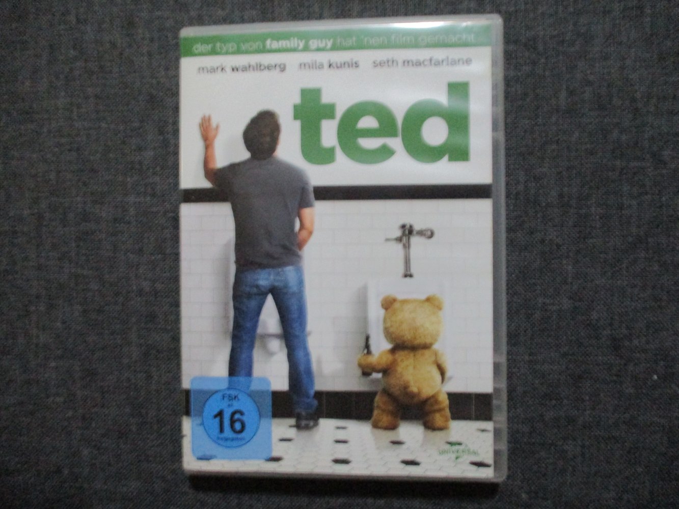 dvd,ted,ab 16 jahre,sehr guter zustand,lustig