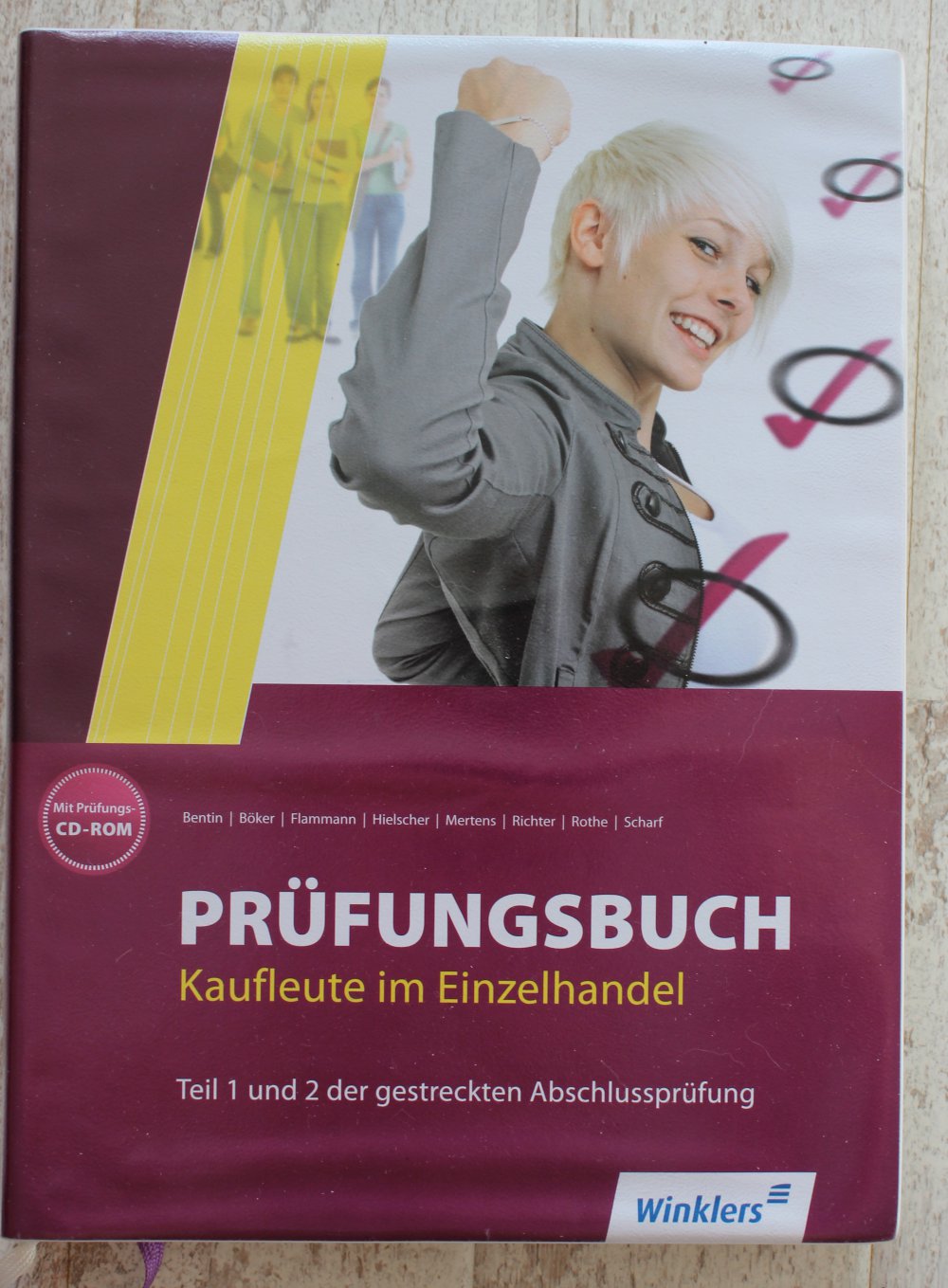 Prüfungsbuch Kaufleute im Einzelhandel Teil 1 und 2 inkl. CD