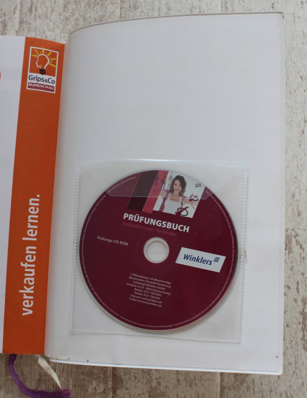 Prüfungsbuch Kaufleute im Einzelhandel Teil 1 und 2 inkl. CD