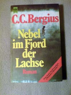 Nebel im Fjord der Lachse