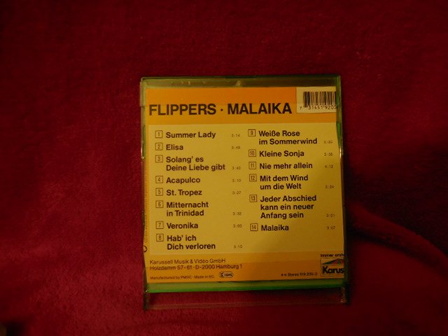 Malaika       Flippers