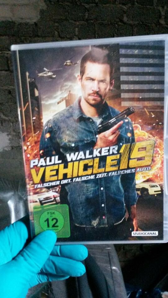 Spielfilm - Vehicle 19, Paul Walker