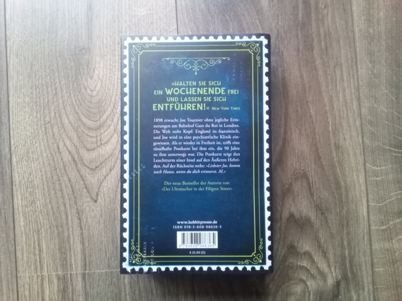 Der Leuchtturm an der Schwelle der Zeit Natasha Pulley