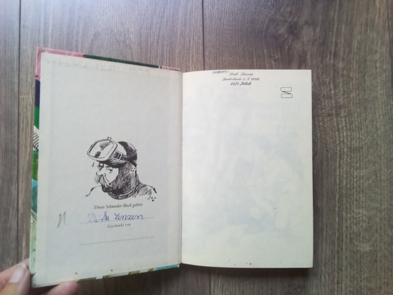 Ein Wassermann funkt SOS Jo pestum Schneider Buch 