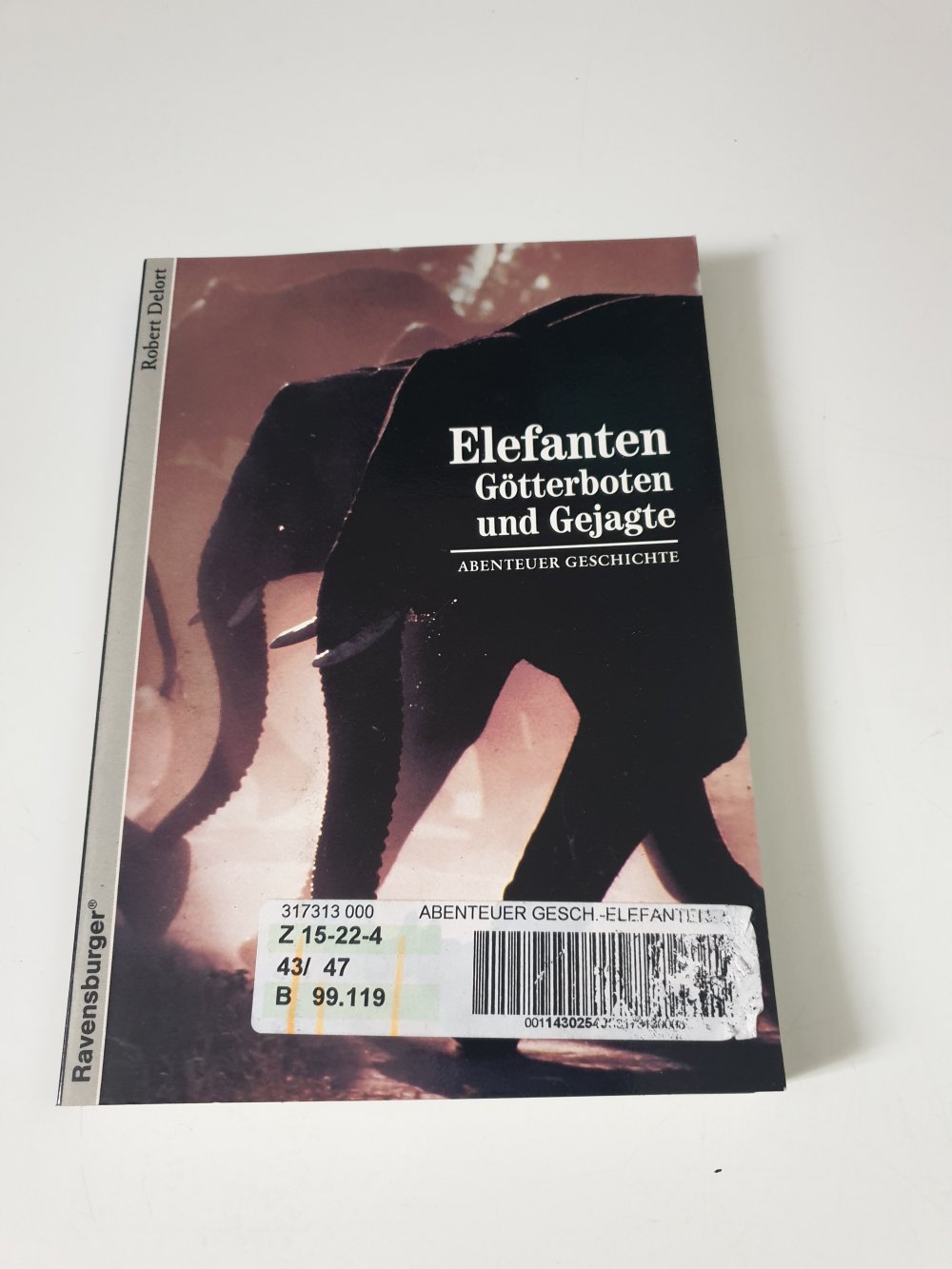 Elefanten - Götterboten und Gejagte