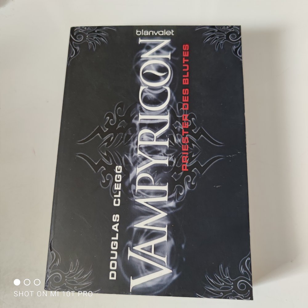 Vampyricon - Douglas Clegg