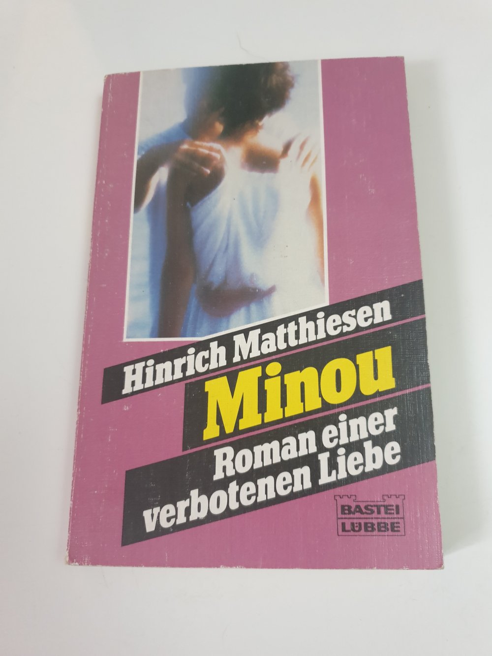 Minou - Hinrich Matthiesen