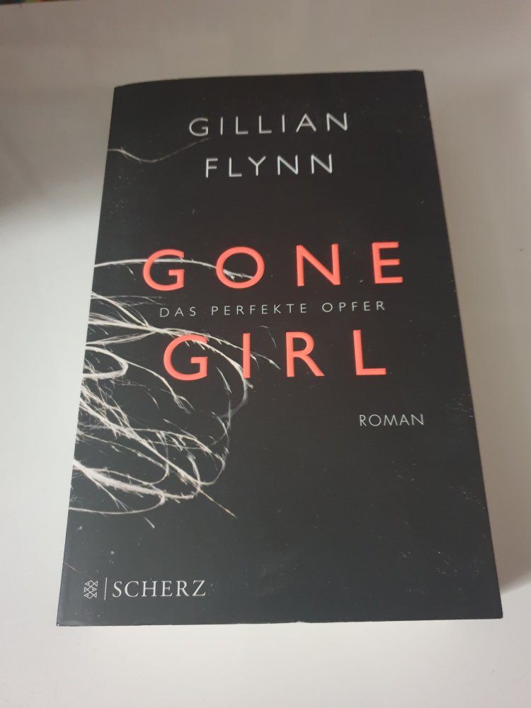 Gone Girl - Gillian Flynn
