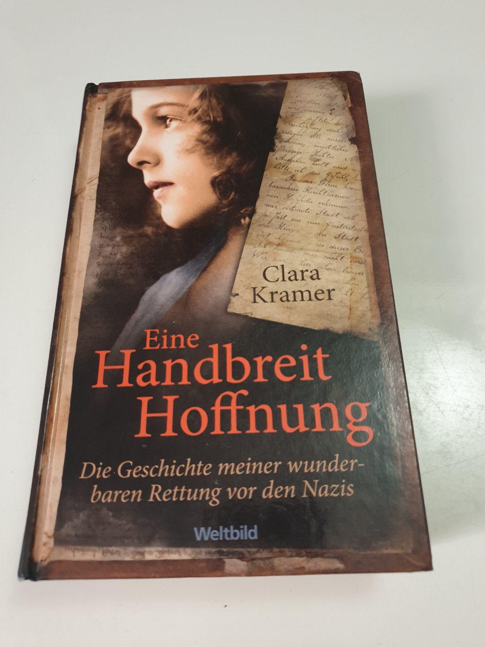 Eine Handbreit Hoffnung - Clara Kramer