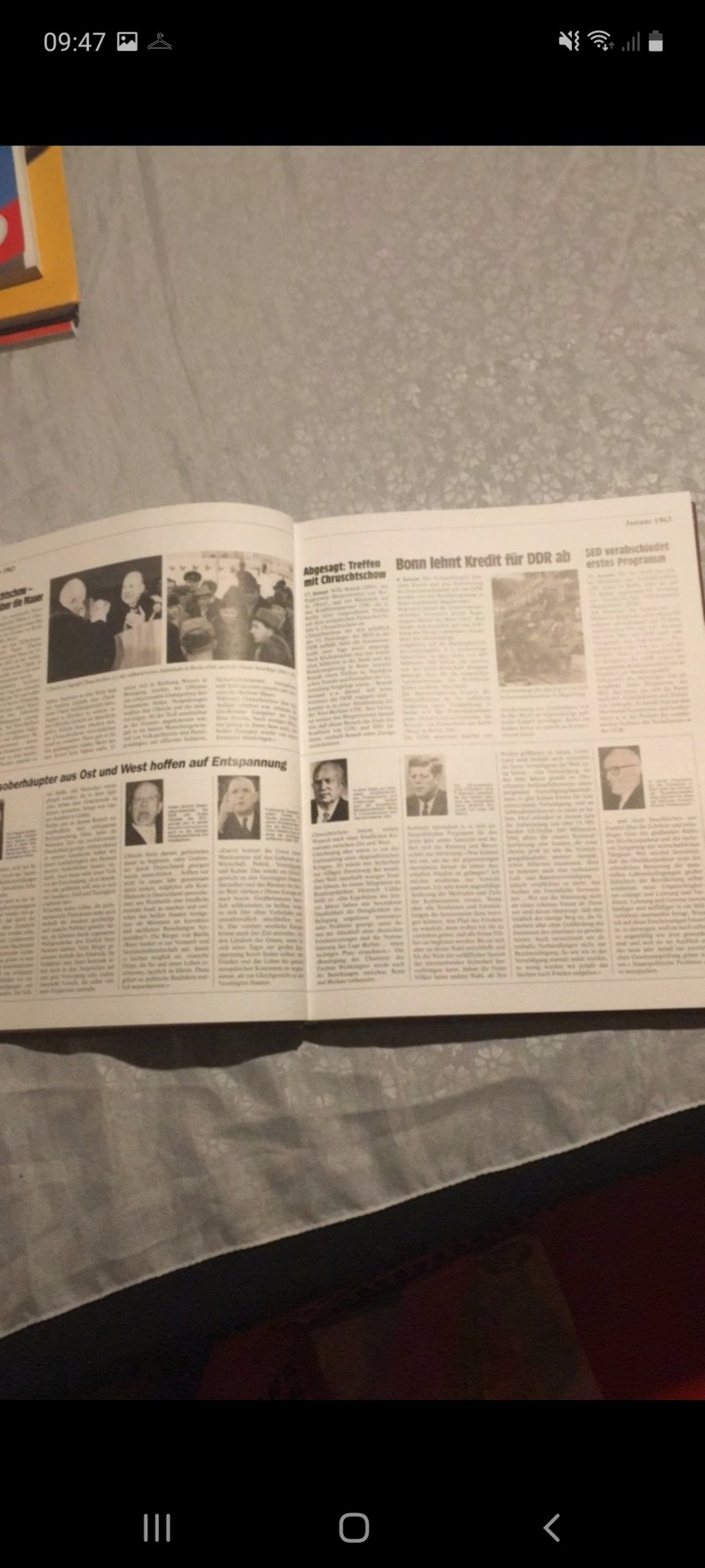 Ein wunderschönes Buch,  Chroniken 