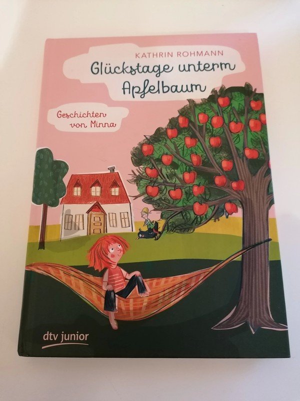 Glückstage unterm Apfelbaum – Geschichten von Minna