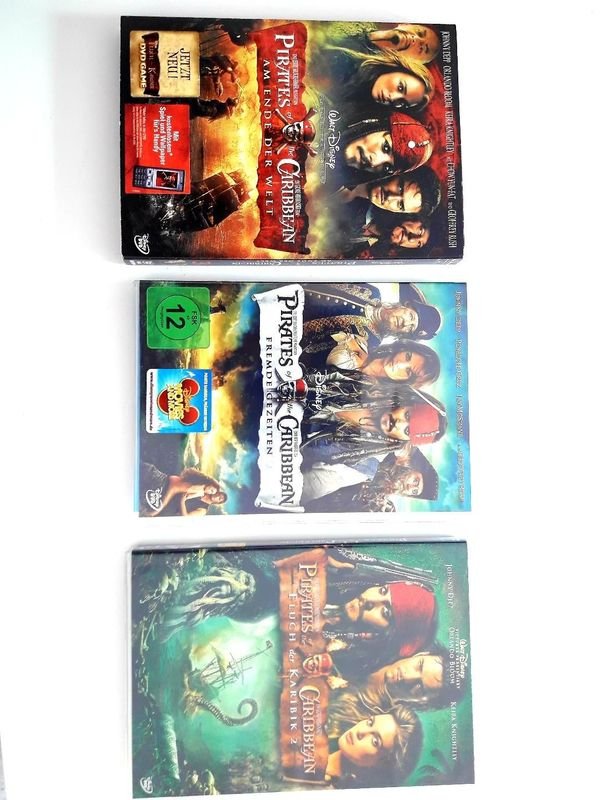 DVD Pirates of the Caribbean - Fremde Gezeiten , Fluch der Karibik 2, Am Ende der Welt ab 12 Jahren